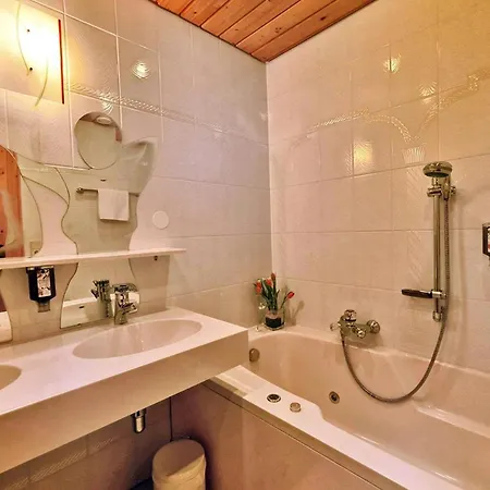 Glocknerhaus In Holiday home Berg im Drautal